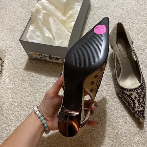 Nine West Low heel pointy toe - Picture 3 of 3